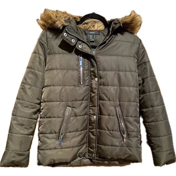 Forever 21 Jackets & Blazers - Forever 21 Puffer Jacket Faux Fur Army Green Small Hooded Long Sleeve